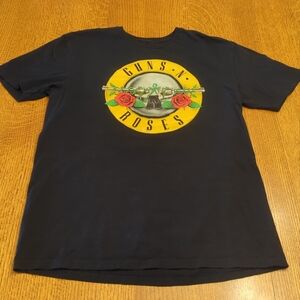 Guns N' Roses Classic Band Logo T-Shirt- Size Large